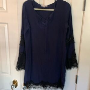 Gold Hawk navy and black lace embellished dress M